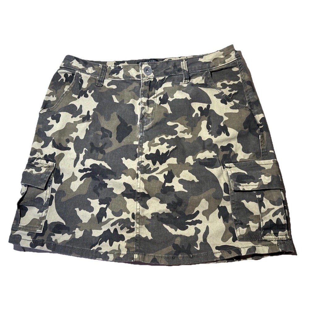 Traffic Jeans Wear Camo Mini Skirt Cargo Pockets Women's Size 11
